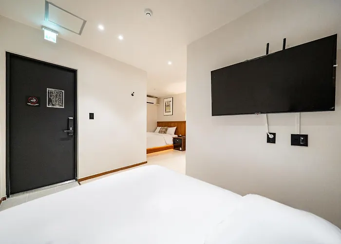 The Shim Suyu Hotel 3*