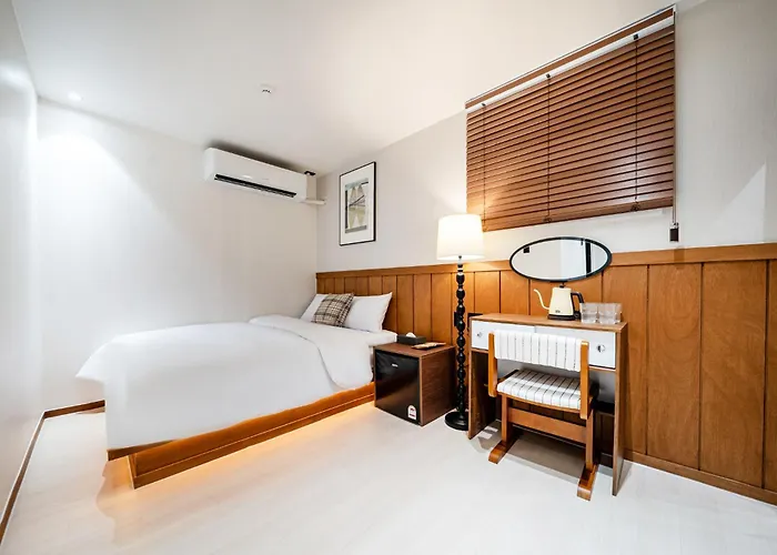 The Shim Suyu Hotel